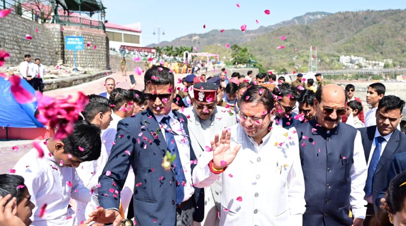 अंतरराष्ट्रीय योग महोत्सव 2026 की शुरुआत, देश-विदेश से साधकों का जमावड़ा