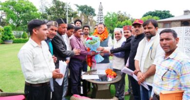 चिन्यालीसौड़ के जनप्रतिनिधियों ने पुष्कर सिंह धामी से की भेंट, सड़कों की मंजूरी पर जताया धन्यवाद