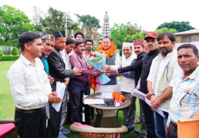 चिन्यालीसौड़ के जनप्रतिनिधियों ने पुष्कर सिंह धामी से की भेंट, सड़कों की मंजूरी पर जताया धन्यवाद