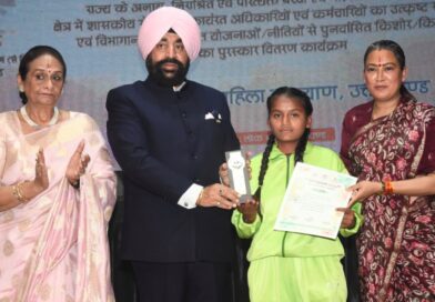 महिला सशक्तिकरण की शुरुआत घर से होनी चाहिए: रेखा आर्या