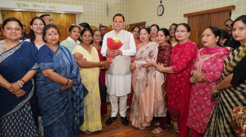 सीएम धामी ने जनसुनवाई में सुनी फरियादें, त्वरित निस्तारण के दिए निर्देश