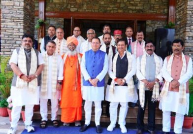मुख्यमंत्री धामी ने ओबीसी वेलफेयर समिति के सदस्यों से की चर्चा