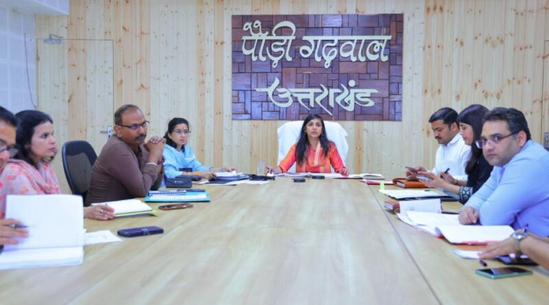 अवैध कूड़ा डंपिंग पर प्रशासन की कड़ी नजर, जिलाधिकारी ने दिए सख्त निर्देश