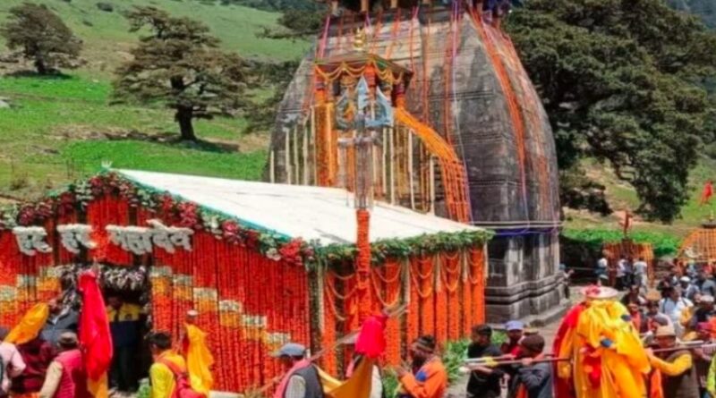 श्रद्धा और वैदिक मंत्रोच्चार के साथ खुले द्वितीय केदार मदमहेश्वर मंदिर के कपाट