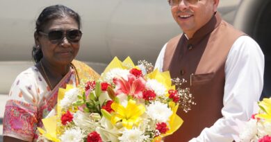 देवभूमि पहुंचीं राष्ट्रपति द्रौपदी मुर्मु, जौलीग्रांट एयरपोर्ट पर हुआ भव्य स्वागत