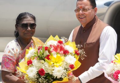 देवभूमि पहुंचीं राष्ट्रपति द्रौपदी मुर्मु, जौलीग्रांट एयरपोर्ट पर हुआ भव्य स्वागत