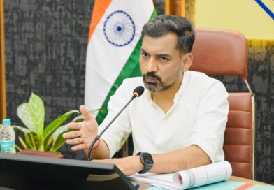 राज्य एवं राष्ट्रीय महत्व की परियोजनाओं में लापरवाही नहीं होगी स्वीकार: डीएम चौहान