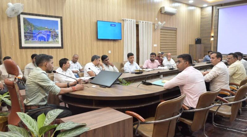 मानसून से पहले जलभराव की समस्या के स्थायी समाधान पर जोर, डीएम ने दिए निर्देश