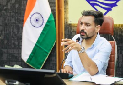 अर्द्धकुंभ-2027 की तैयारियों को लेकर डीएम ने की समीक्षा, त्रिवेणी घाट से गंगा कॉरिडोर तक परियोजनाओं पर फोकस