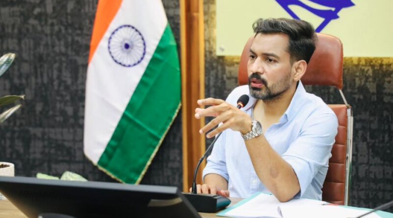 अर्द्धकुंभ-2027 की तैयारियों को लेकर डीएम ने की समीक्षा, त्रिवेणी घाट से गंगा कॉरिडोर तक परियोजनाओं पर फोकस