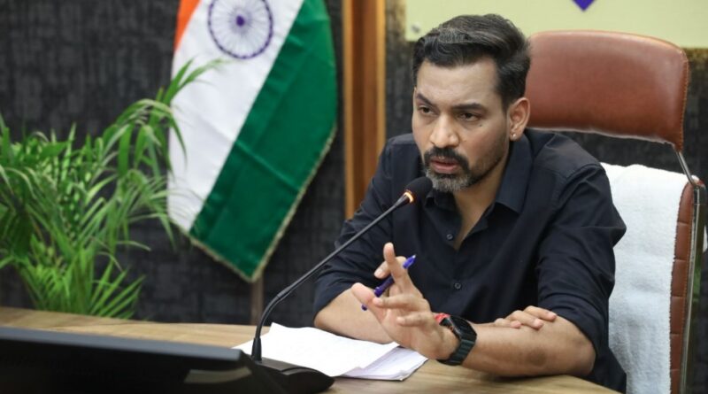 डीएम बोले—जिला योजना में आर्थिक विकास को बढ़ावा देने वाली परियोजनाओं को मिले प्राथमिकता