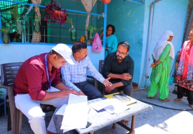मतदाता सूची पुनरीक्षण अभियान ने पकड़ी रफ्तार, घर-घर पहुंचे बीएलओ
