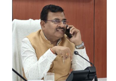 मुख्य सचिव ने अधिकारियों को 24×7 सतर्क रहने के दिए निर्देश
