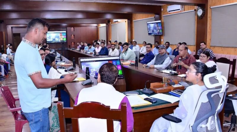 जनसुनवाई में डीएम अपूर्वा पाण्डे ने सुनीं 07 फरियादें, अधिकारियों को दिए त्वरित निस्तारण के निर्देश